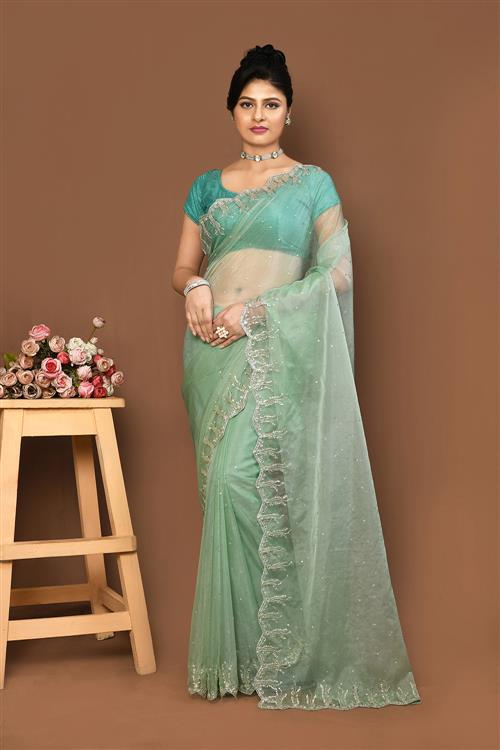 https://media.vinhemfashion.com/Images/FancytouchVol1VLS49L0ZN42HVAP/image/designer